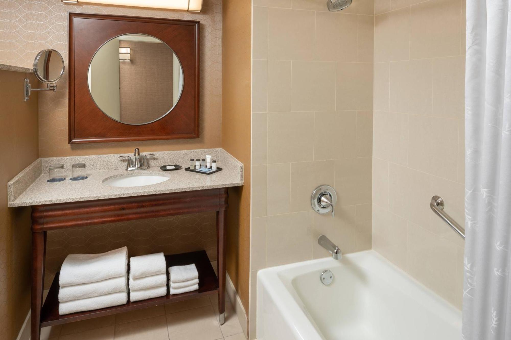 Sheraton Tampa Brandon Hotel Εξωτερικό φωτογραφία