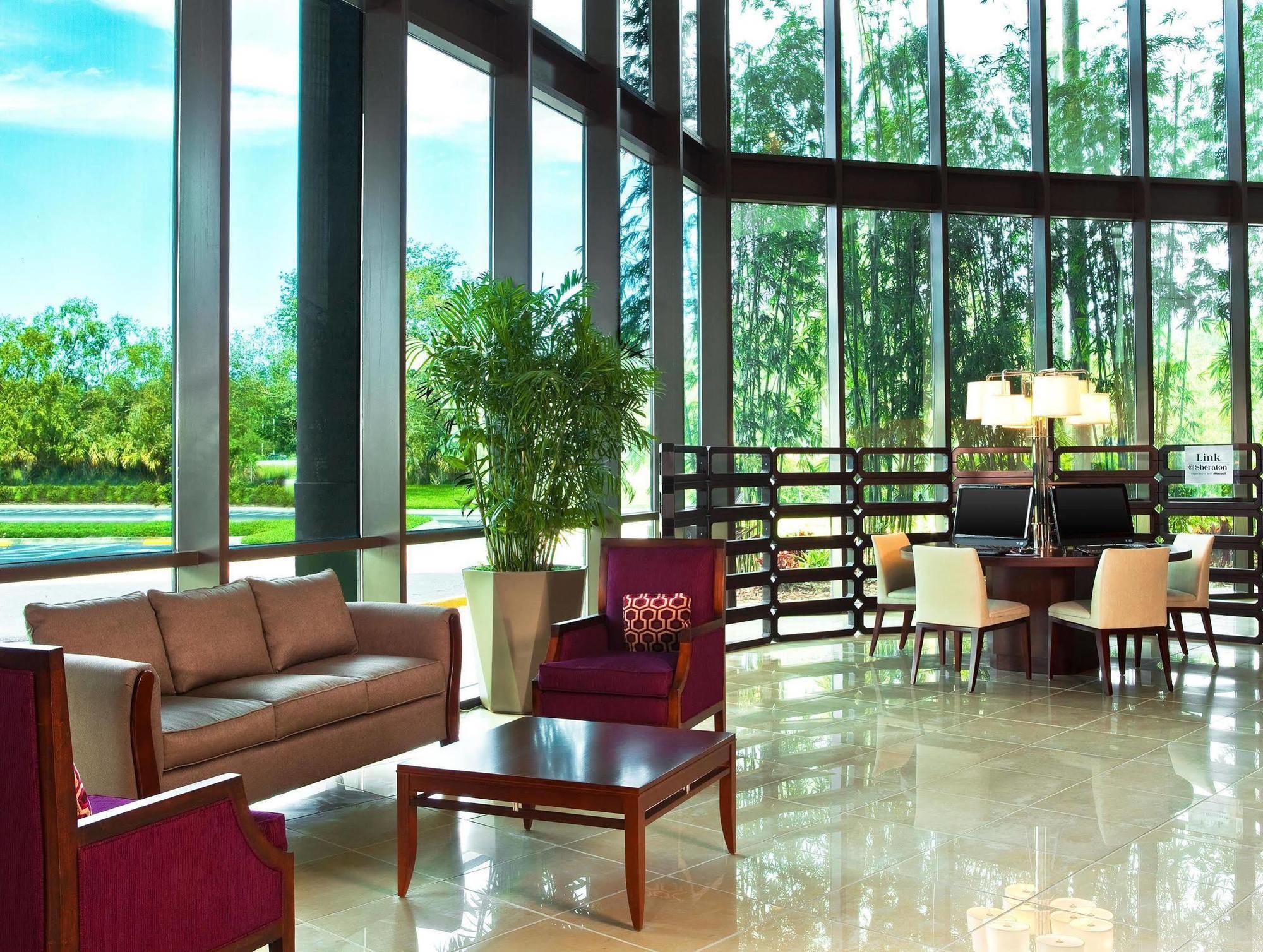 Sheraton Tampa Brandon Hotel Εξωτερικό φωτογραφία