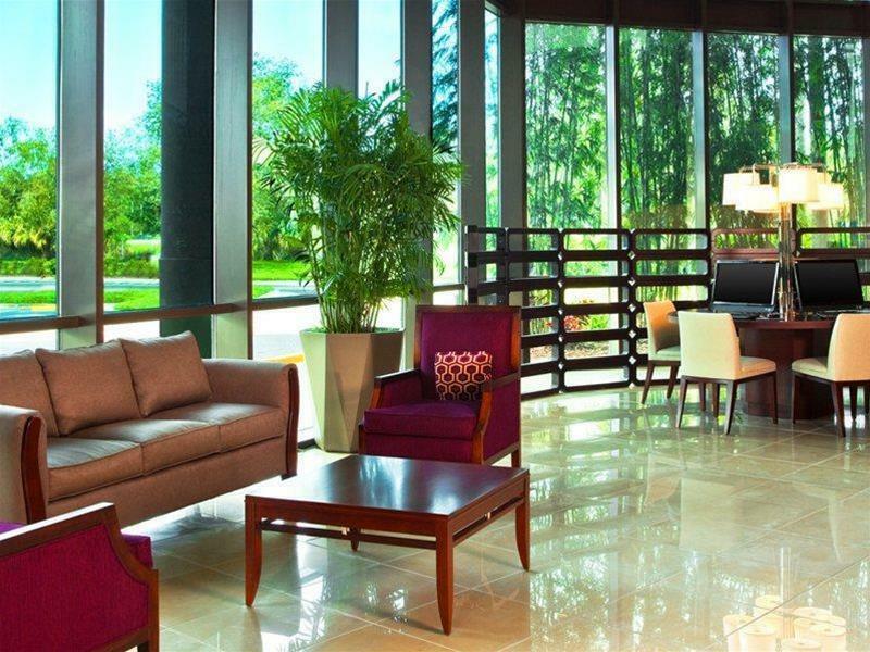 Sheraton Tampa Brandon Hotel Εξωτερικό φωτογραφία